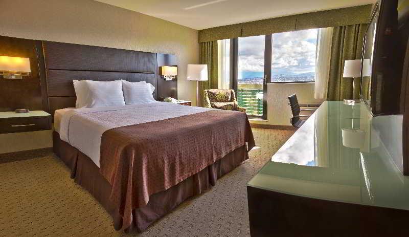 Holiday Inn Vancouver-Centre Broadway By Ihg Εξωτερικό φωτογραφία