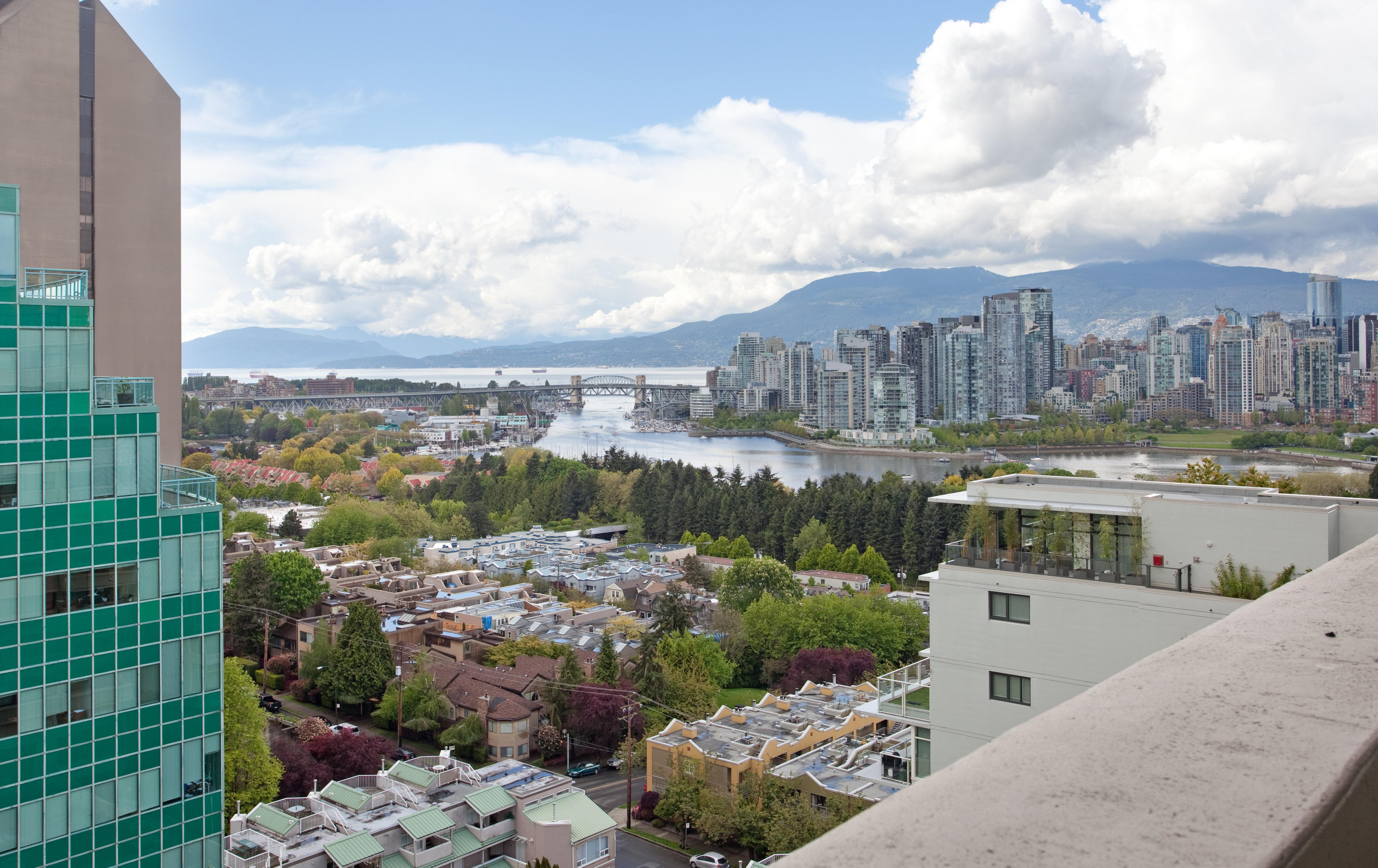 Holiday Inn Vancouver-Centre Broadway By Ihg Εξωτερικό φωτογραφία