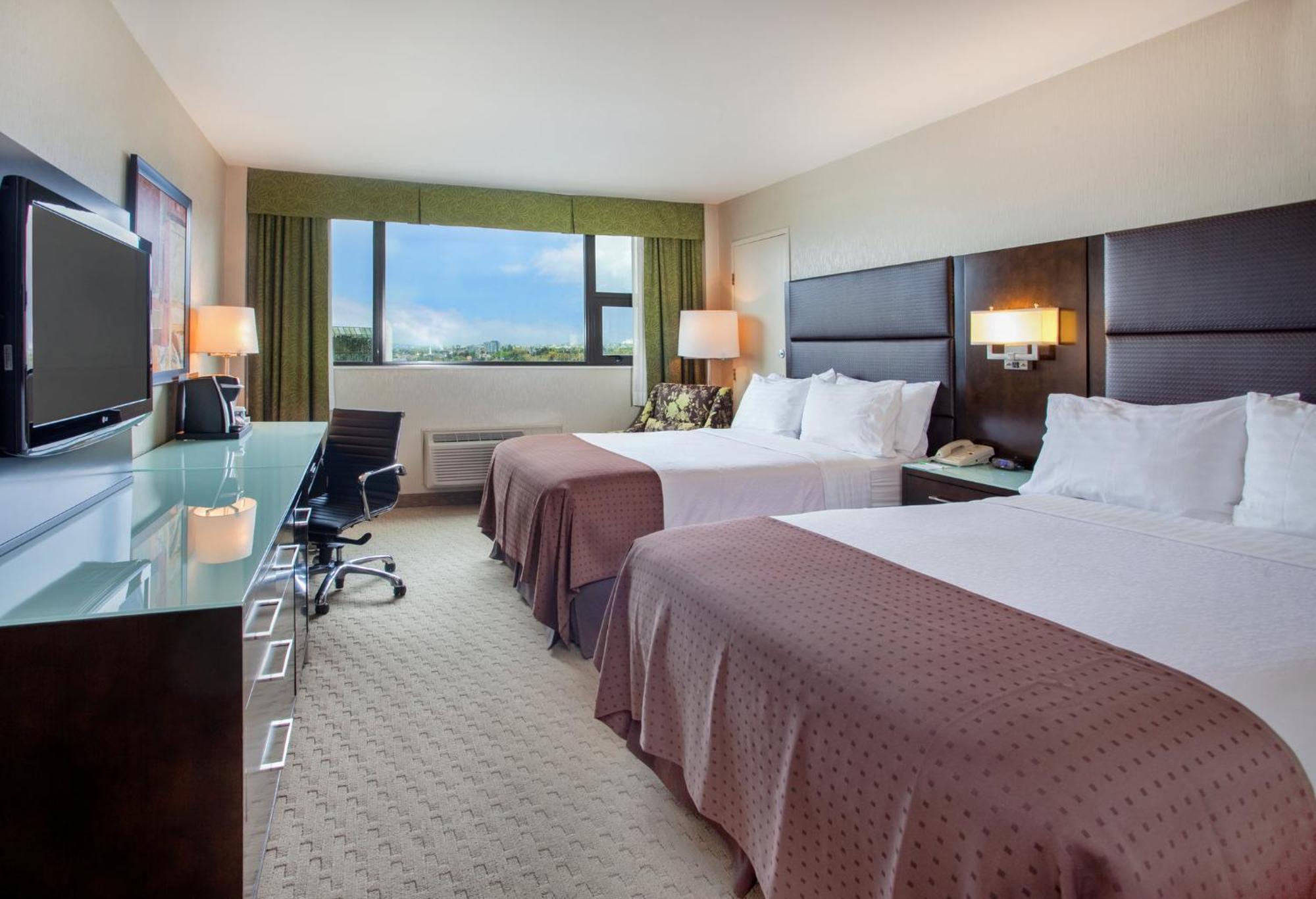 Holiday Inn Vancouver-Centre Broadway By Ihg Εξωτερικό φωτογραφία
